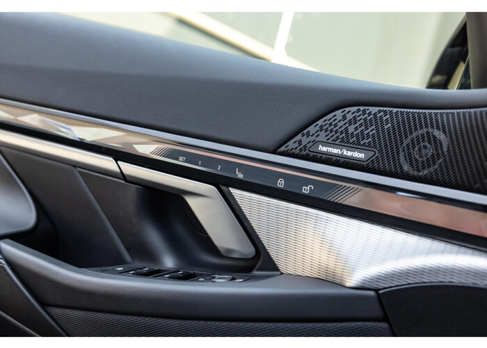 BMW i5 eDrive40 84 kWh