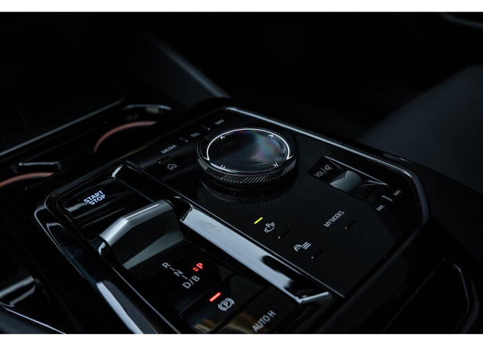 BMW i5 eDrive40 84 kWh