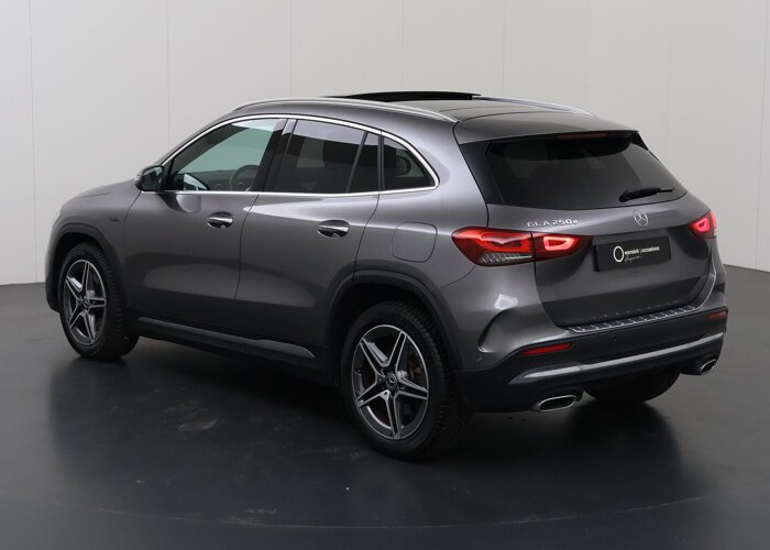 Mercedes-Benz GLA 250 e AMG