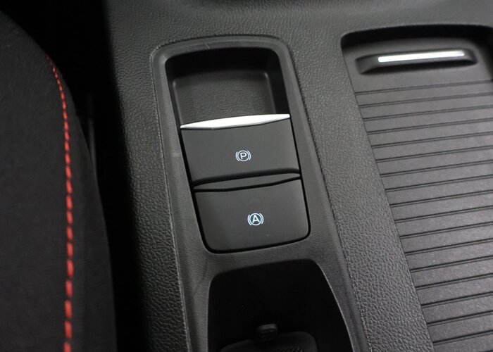 Ford Focus 1.0 EcoBoost Hybrid ST Line X