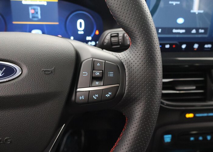 Ford Focus 1.0 EcoBoost Hybrid ST Line X