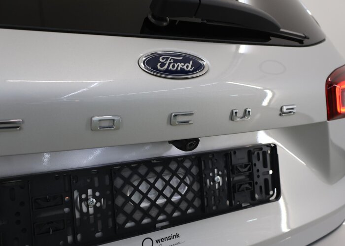 Ford Focus 1.0 EcoBoost Hybrid ST Line X