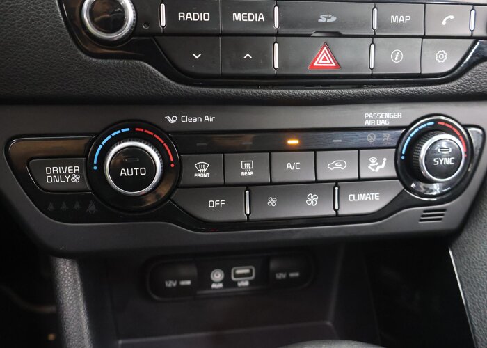 Kia Niro 1.6 GDi Hybrid First Edition