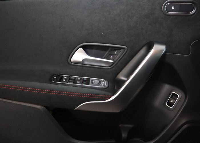 Mercedes-Benz A-Klasse 250 e Business Solution AMG