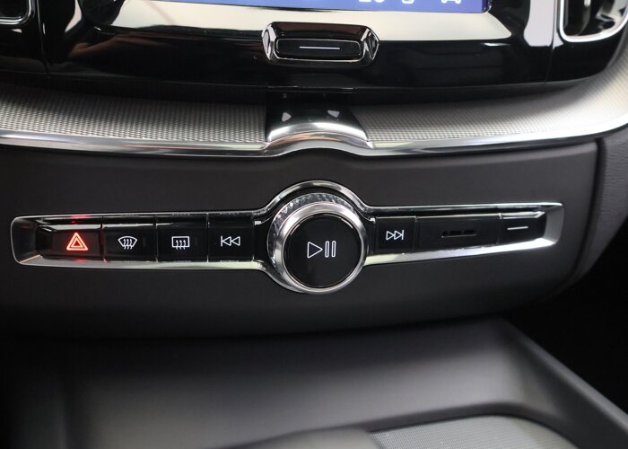 Volvo XC60 2.0 Recharge T6 AWD R-Design