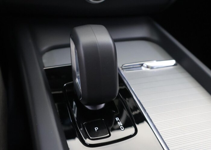 Volvo XC60 2.0 Recharge T6 AWD R-Design