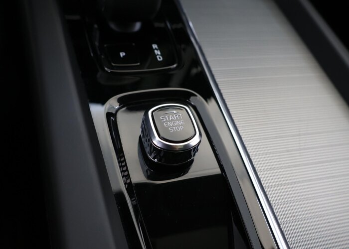 Volvo XC60 2.0 Recharge T6 AWD R-Design