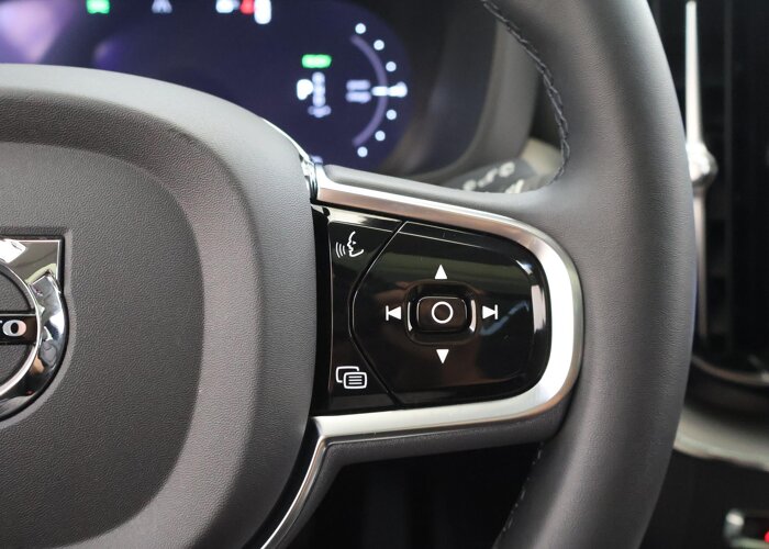 Volvo XC60 2.0 Recharge T6 AWD R-Design