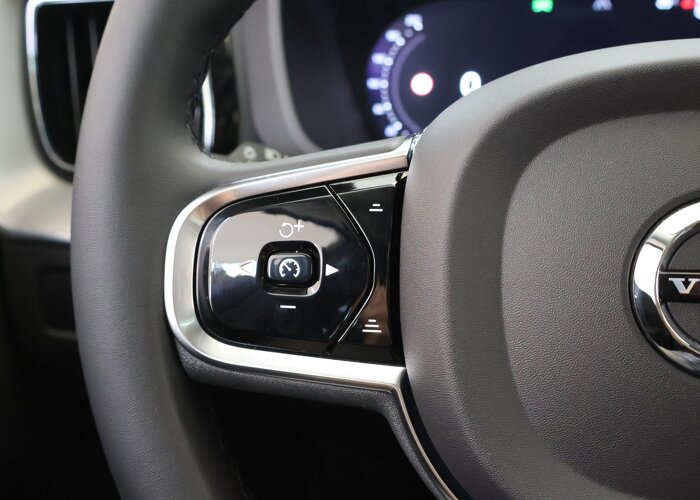 Volvo XC60 2.0 Recharge T6 AWD R-Design