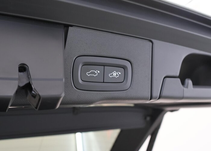 Volvo XC60 2.0 Recharge T6 AWD R-Design