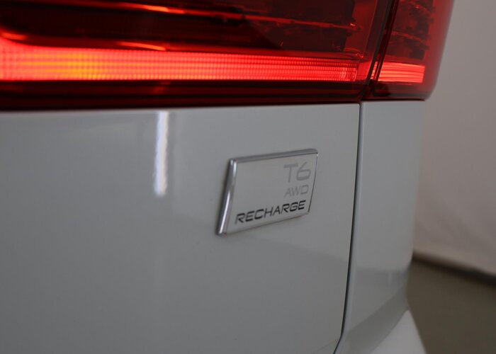 Volvo XC60 2.0 Recharge T6 AWD R-Design