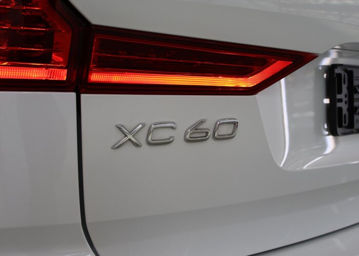Volvo XC60 2.0 Recharge T6 AWD R-Design