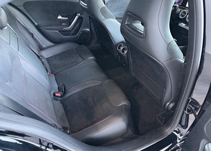 Mercedes-Benz A-Klasse 180 Star Edition AMG Line
