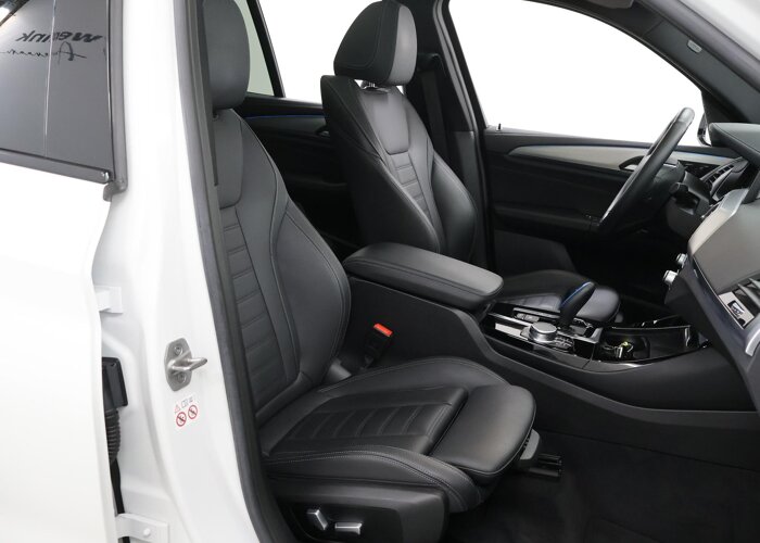 BMW iX3 Executive 80 kWh