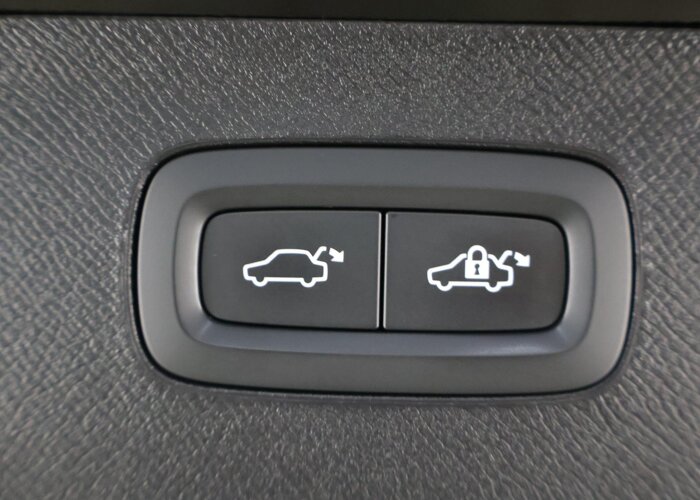 Volvo XC90 2.0 T8 Recharge AWD Core Bright