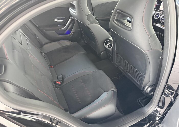 Mercedes-Benz A-Klasse 180 Business Solution AMG