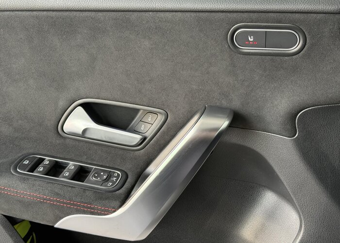 Mercedes-Benz A-Klasse 180 Business Solution AMG
