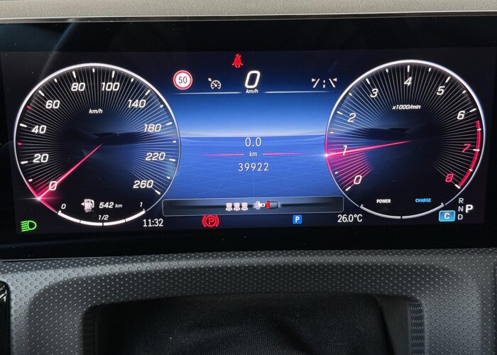 Mercedes-Benz A-Klasse 180 Business Solution AMG