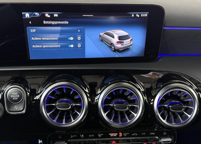 Mercedes-Benz A-Klasse 180 Business Solution AMG
