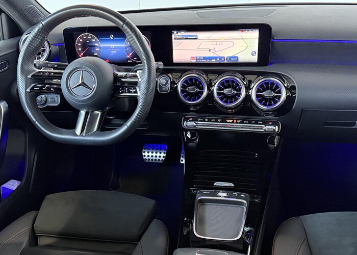 Mercedes-Benz A-Klasse 180 Business Solution AMG