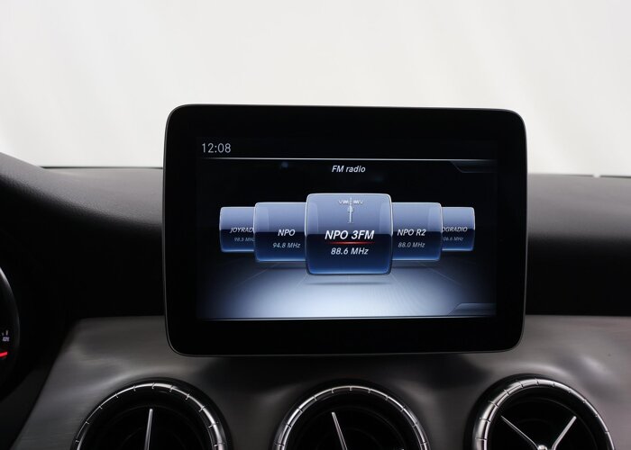 Mercedes-Benz CLA-Klasse 180 d Business Solution