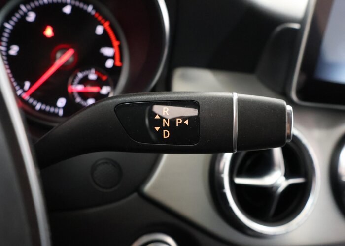 Mercedes-Benz CLA-Klasse 180 d Business Solution
