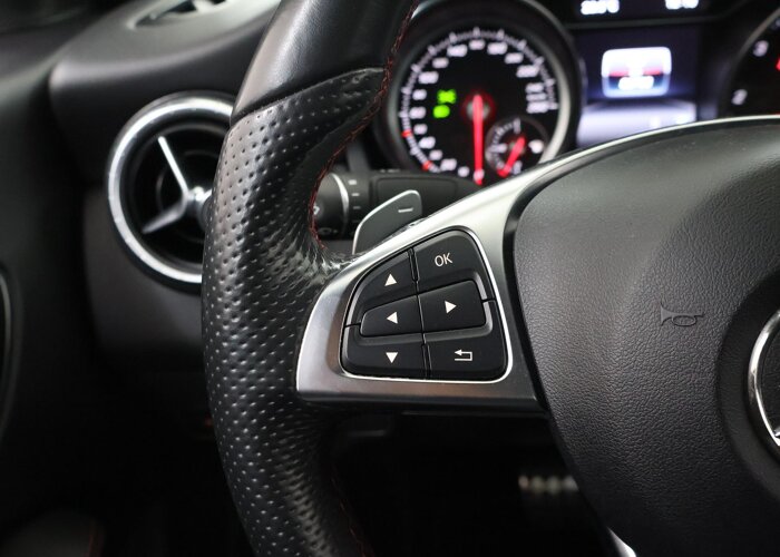 Mercedes-Benz CLA-Klasse 180 d Business Solution