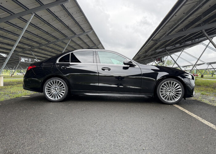 Mercedes-Benz C-Klasse 300e 140 Years Edition