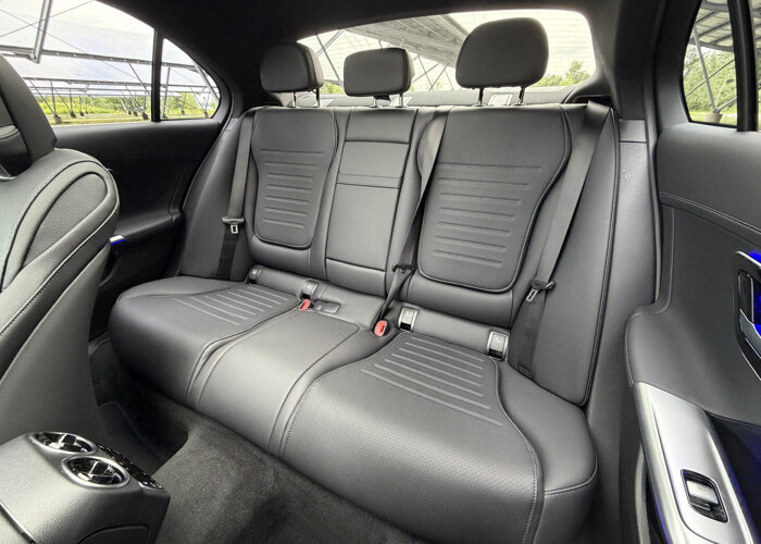 Mercedes-Benz C-Klasse 300e 140 Years Edition