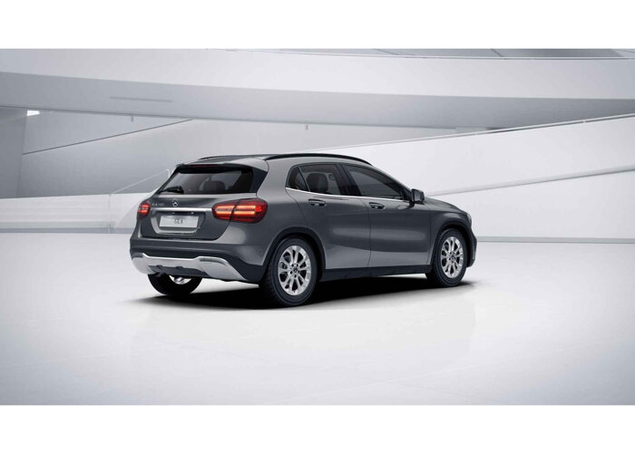 Mercedes-Benz GLA 180 Business Solution Limited