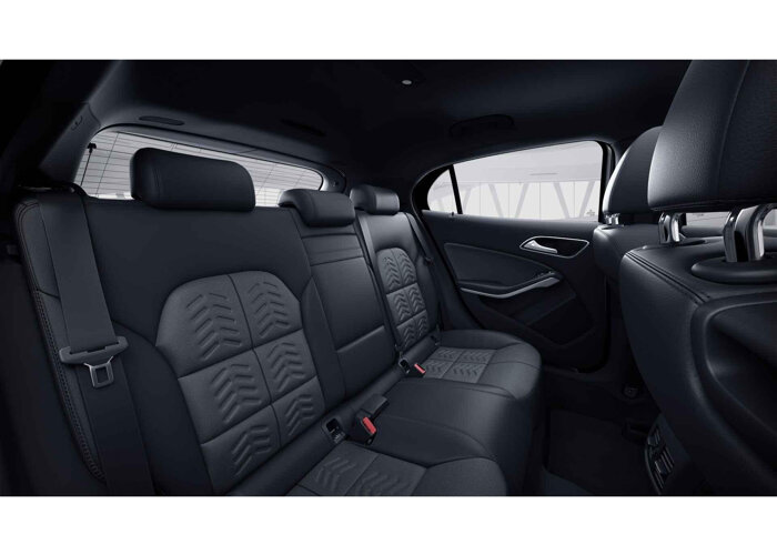 Mercedes-Benz GLA 180 Business Solution Limited