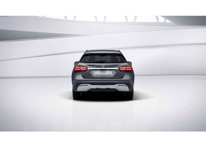 Mercedes-Benz GLA 180 Business Solution Limited