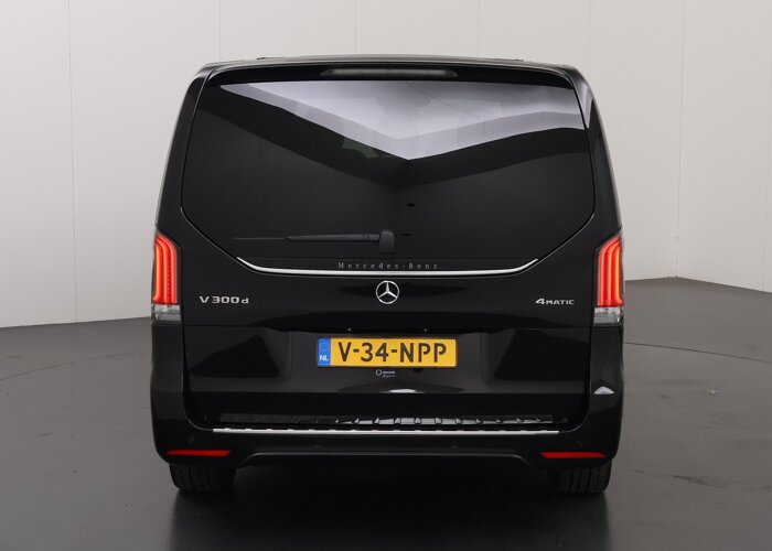 Mercedes-Benz V-Klasse 300d | XL L3 | AMG | 4-MATIC | Dubbele Cabine |