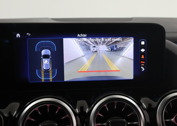 Mercedes-Benz EQA 250+ AMG Line 71 kWh