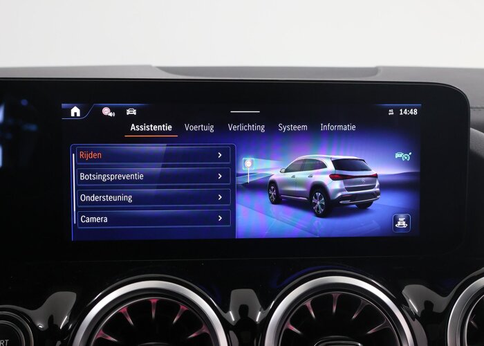 Mercedes-Benz EQA 250+ AMG Line 71 kWh