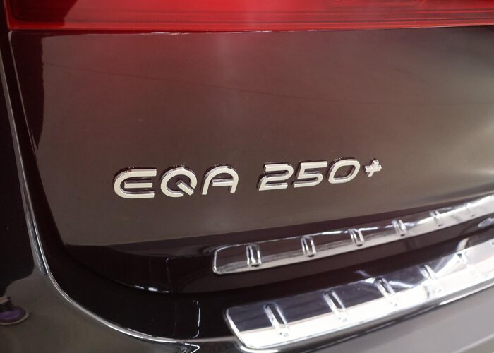 Mercedes-Benz EQA 250+ AMG Line 71 kWh