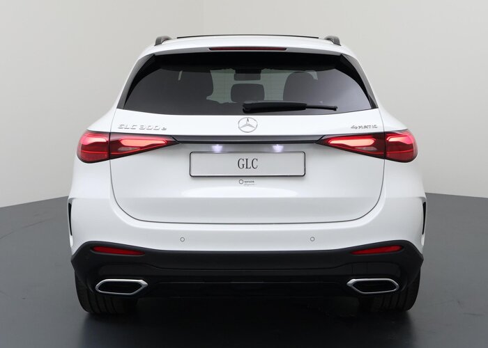 Mercedes-Benz GLC 300e 4MATIC AMG Line