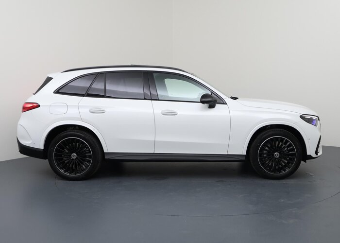 Mercedes-Benz GLC 300e 4MATIC AMG Line