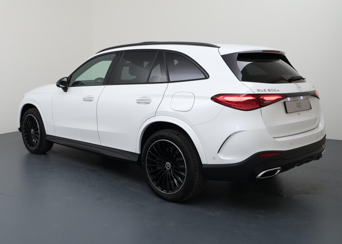 Mercedes-Benz GLC 300e 4MATIC AMG Line