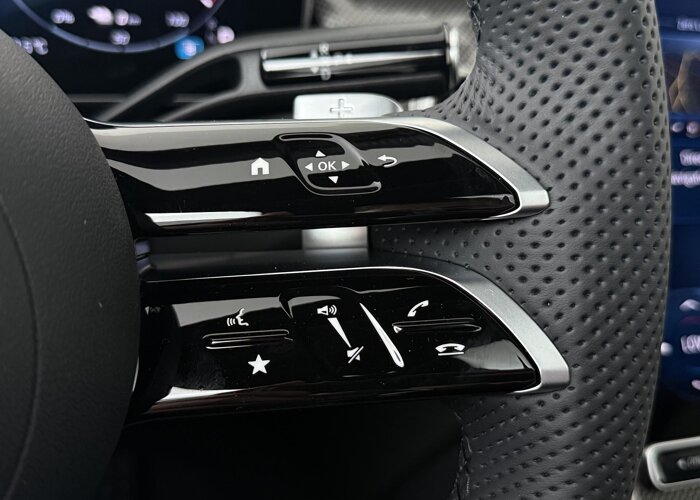 Mercedes-Benz GLC 300e 4MATIC AMG Line