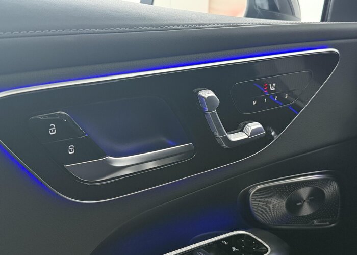 Mercedes-Benz GLC 300e 4MATIC AMG Line