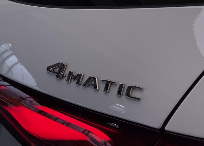 Mercedes-Benz GLC 300e 4MATIC AMG Line