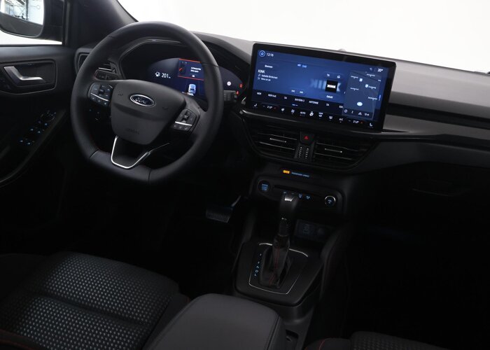 Ford Focus 1.0 EcoBoost Hybrid ST Line X