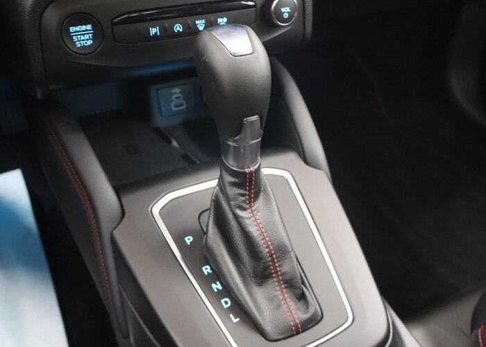 Ford Focus 1.0 EcoBoost Hybrid ST Line X