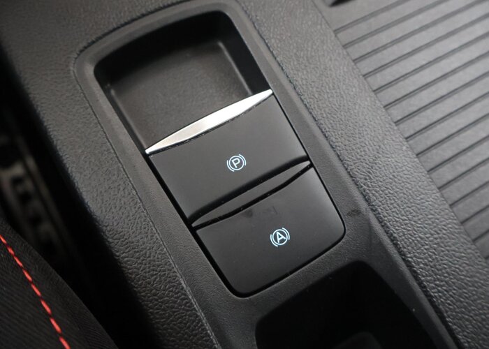 Ford Focus 1.0 EcoBoost Hybrid ST Line X