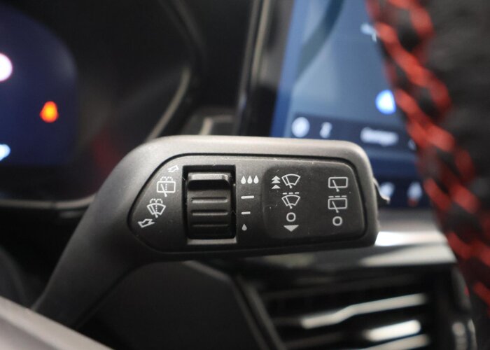 Ford Focus 1.0 EcoBoost Hybrid ST Line X
