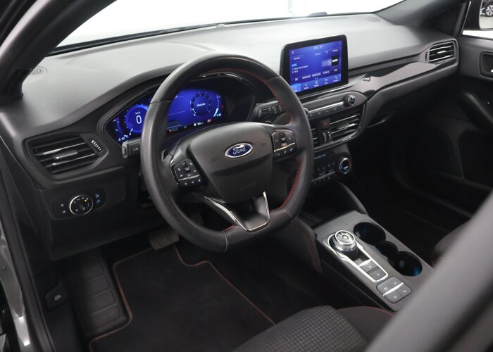 Ford Focus 1.5 EcoBoost ST Line X Business