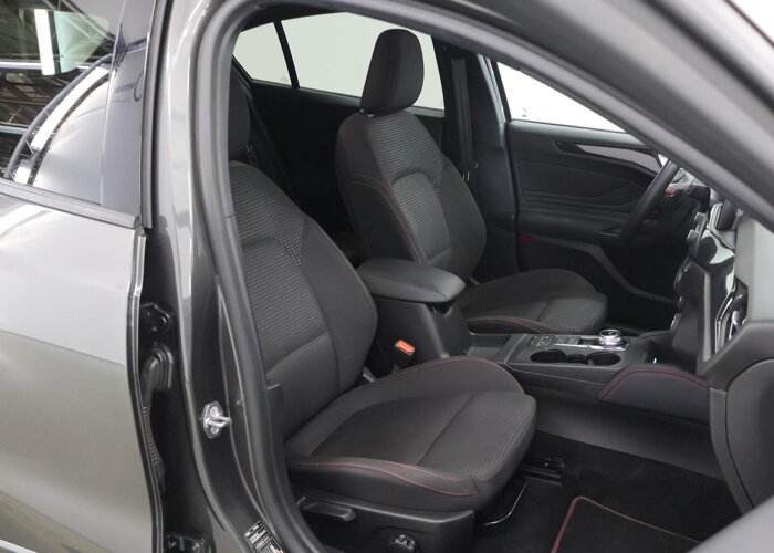 Ford Focus 1.5 EcoBoost ST Line X Business