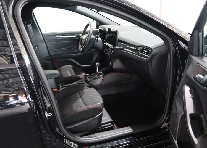 Ford FOCUS Wagon 1.0 EcoBoost Hybrid ST Line