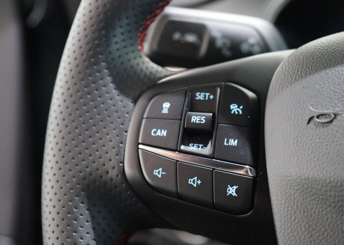 Ford FOCUS Wagon 1.0 EcoBoost Hybrid ST Line